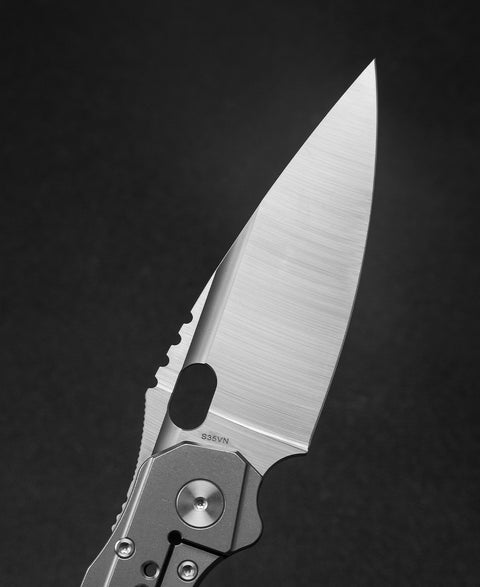 BESTECH EXPLOIT BT2005E Titanium+Carbon Fiber  Handle: 3.15" S35VN Blade