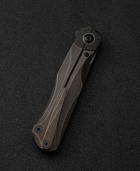 BESTECH THYRA BT2106C Titanium+Carbon Fiber Inlay Handle: 3.56" M390 Blade