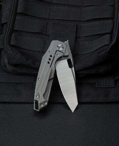 BESTECH NYXIE BT2209C Titanium +Carbon Fiber Handle: 3.43" S35VN Blade